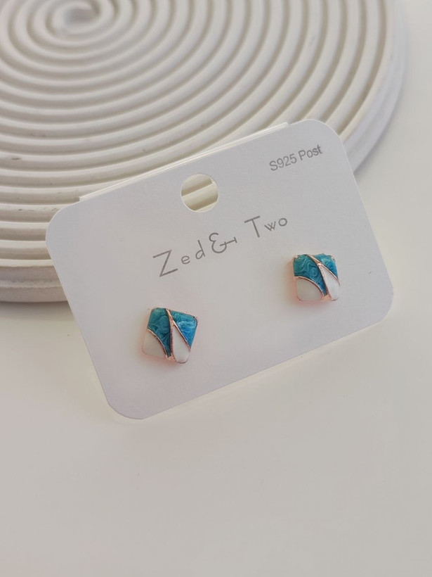 گوشواره میخی Zed & Two مدل Diamond هندسی مربع کریستالی مینیمال