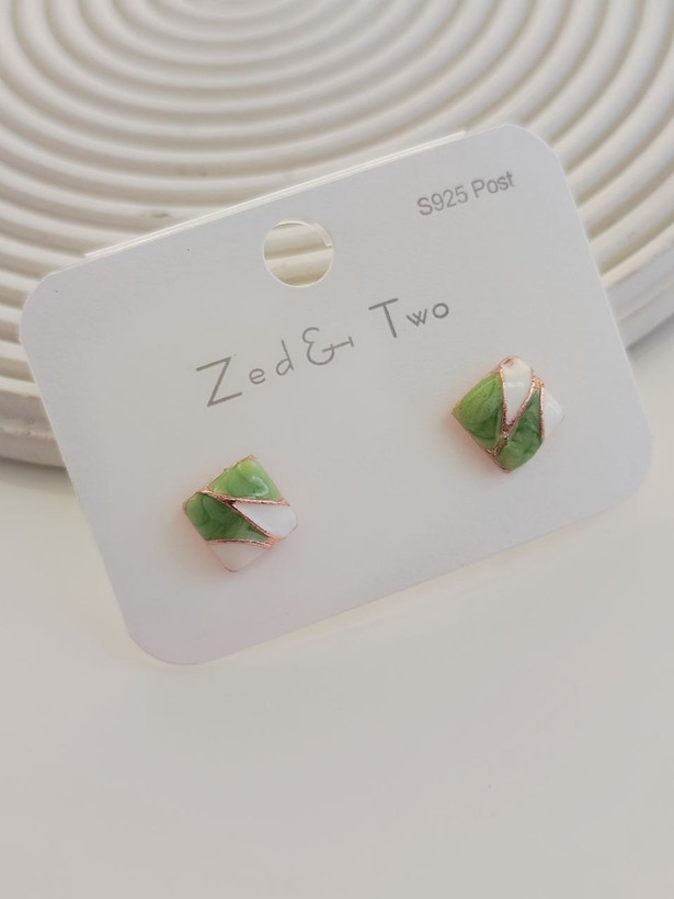 گوشواره میخی Zed & Two مدل Diamond هندسی مربع کریستالی مینیمال