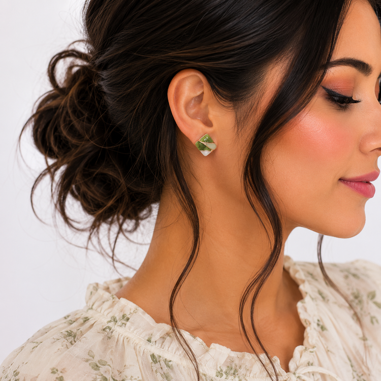 گوشواره میخی Zed & Two مدل Diamond هندسی مربع کریستالی مینیمال