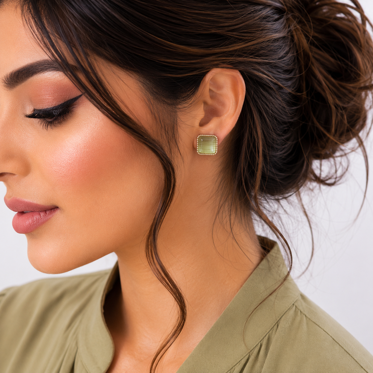 گوشواره میخی Zed & Two مدل مربع کریستالی مینیمال