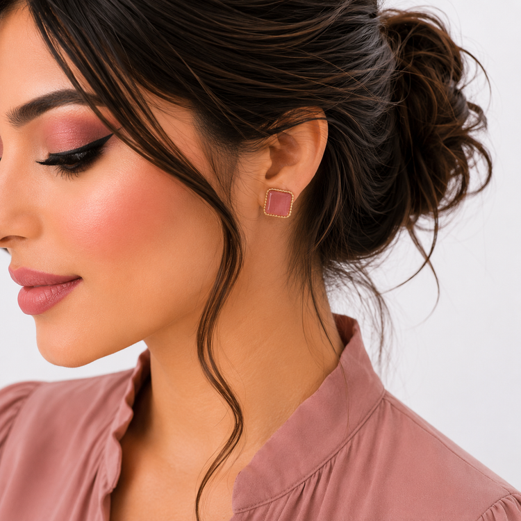گوشواره میخی Zed & Two مدل مربع کریستالی مینیمال