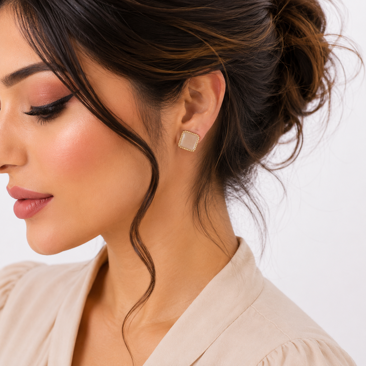 گوشواره میخی Zed & Two مدل مربع کریستالی مینیمال