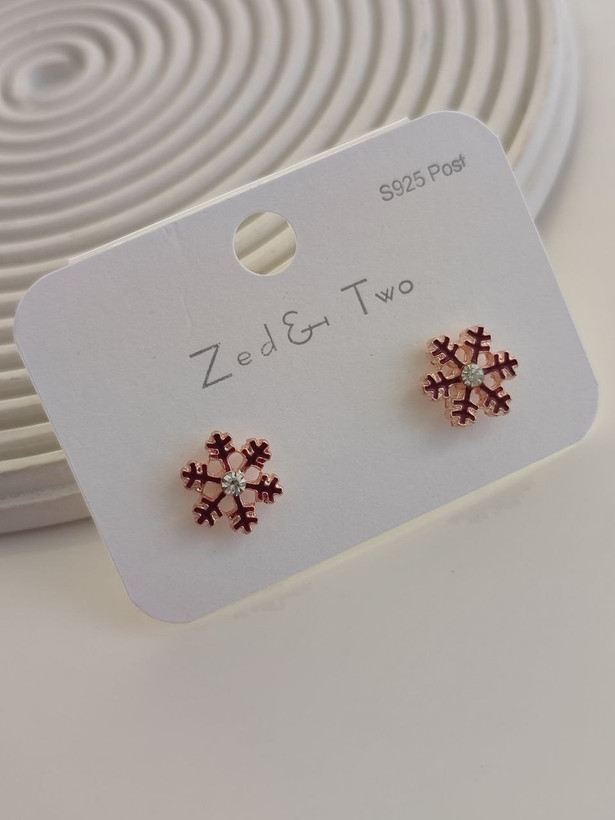 گوشواره میخی Zed & Two مدل Snowflake Crystal طرح دانه برف نگیندار