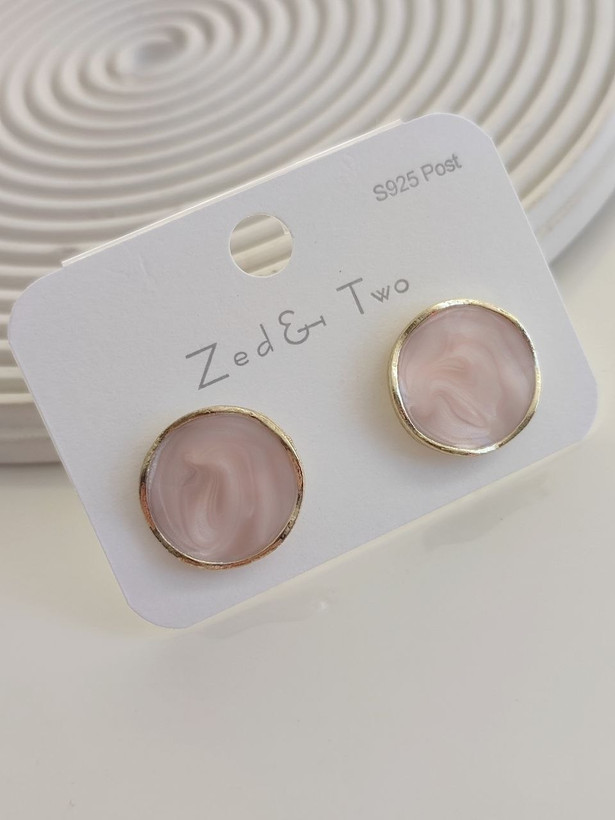 گوشواره میخی Zed & Two مدل Round Marble دایرهای مینیمال طرح مرمر