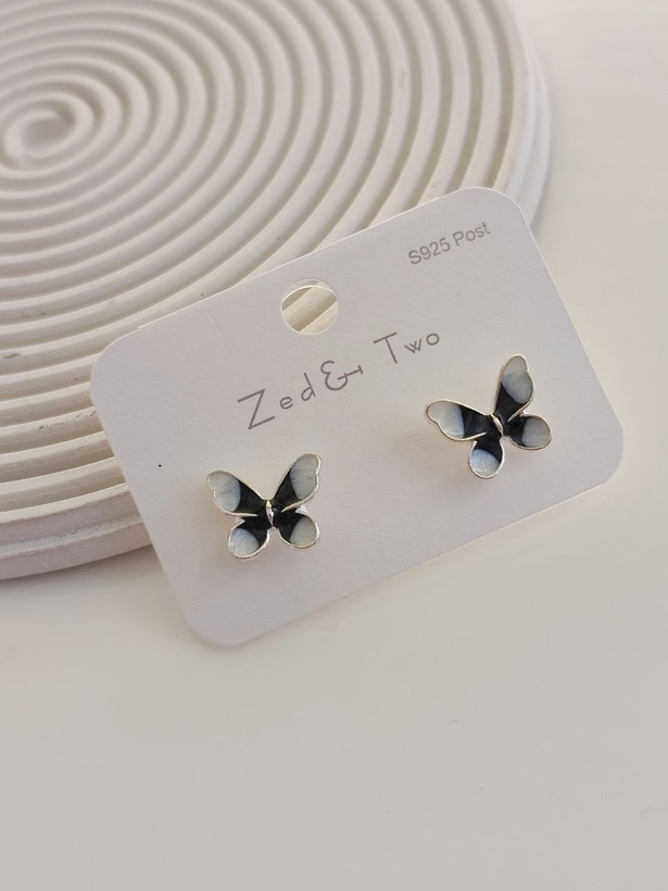 گوشواره میخی Zed & Two مدل Butterfly Enamel پروانهای مینیمال رنگی