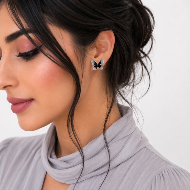 گوشواره میخی Zed & Two مدل Butterfly Enamel پروانهای مینیمال رنگی