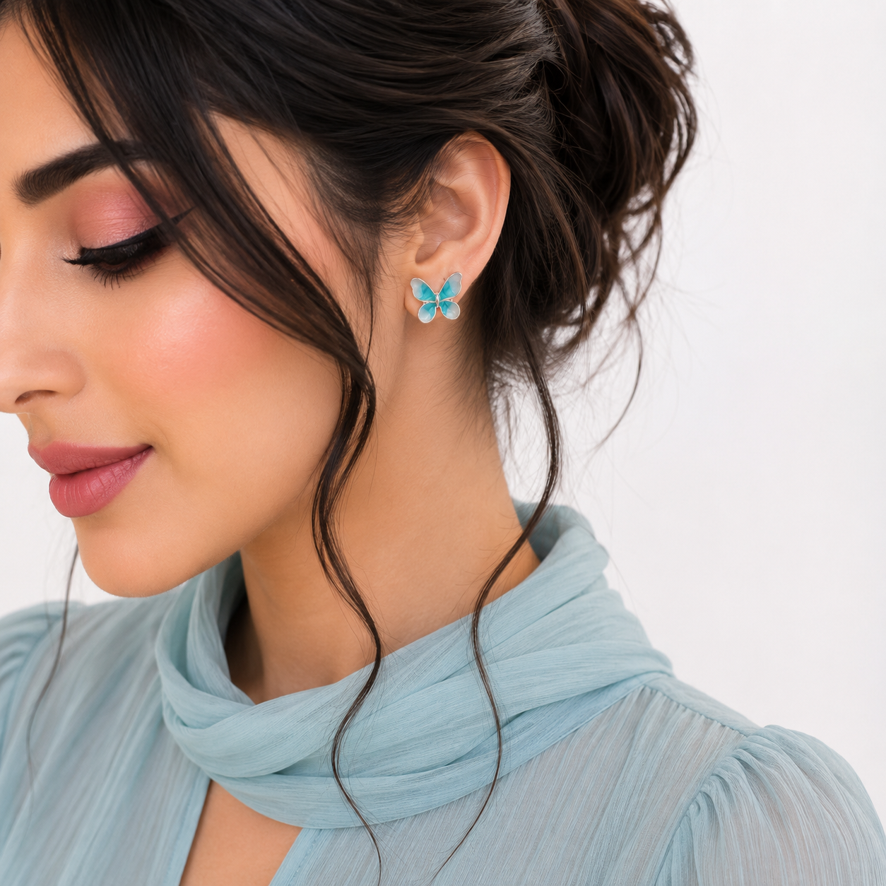 گوشواره میخی Zed & Two مدل Butterfly Enamel پروانه‌ای مینیمال رنگی