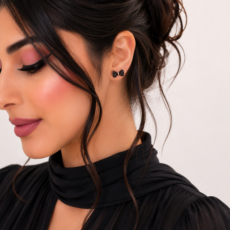 گوشواره میخی Zed & Two مدل Bow Pearl پاپیونی مرواریدی مینیمال