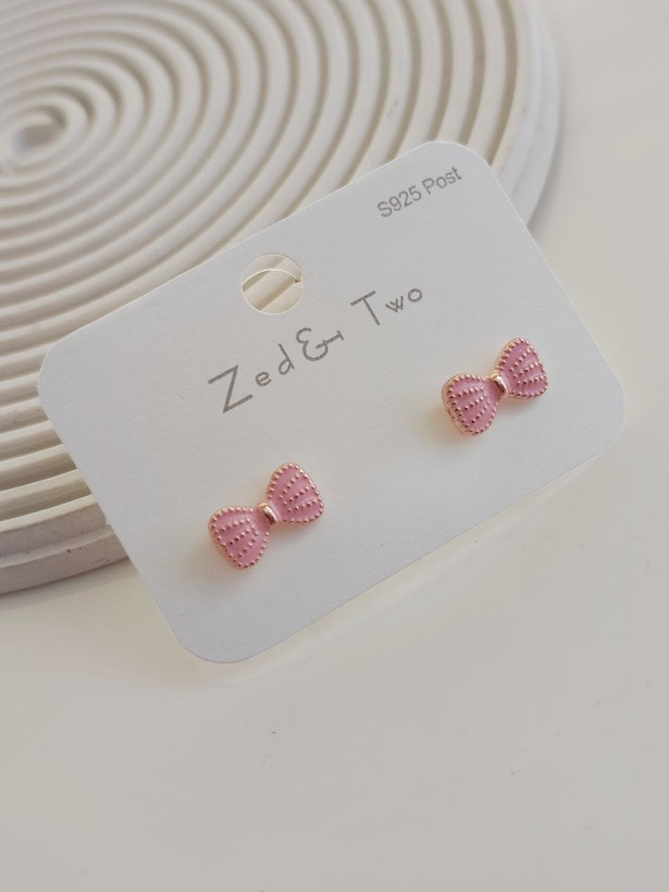 گوشواره میخی Zed & Two مدل Bow Pearl پاپیونی مرواریدی مینیمال